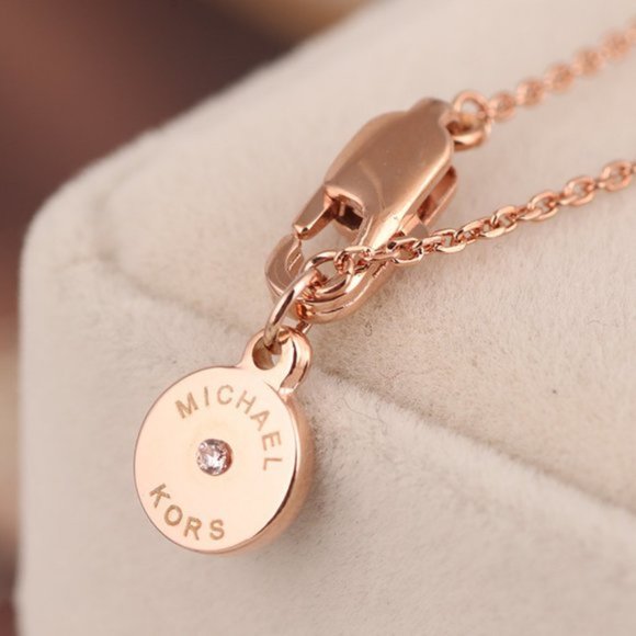 Michael Kors Shell Love Logo Short Necklace - Picture 5 of 8